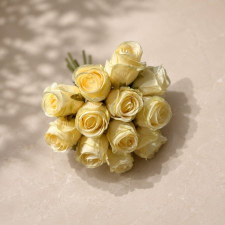 ورد جوري اصفر خفيف